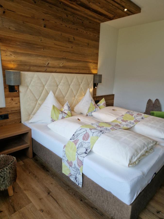 Pension Claudia Zell Am See Exterior foto